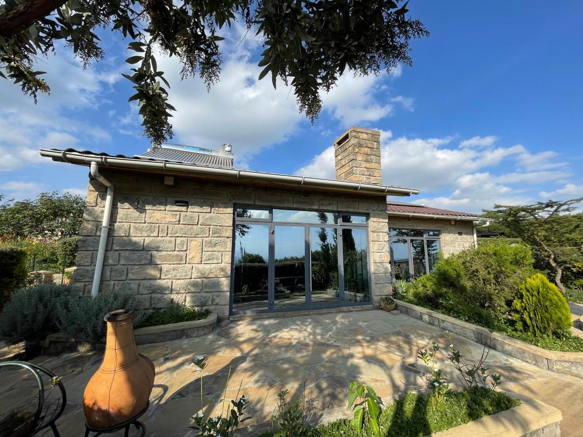 Homely Cottage Near Lake Naivasha, Elwai Visitor Centre Heni Village Exterior photo