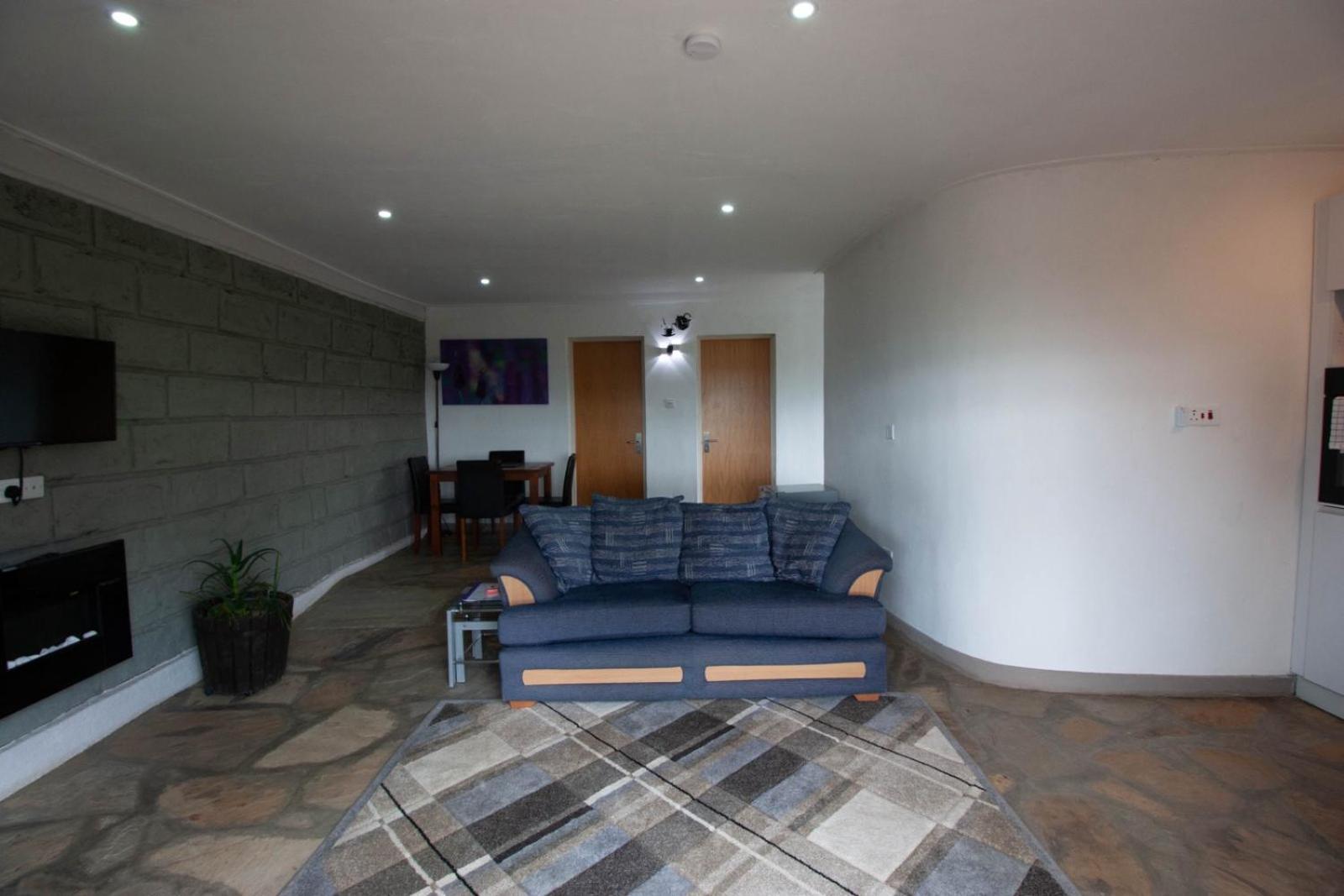 Homely Cottage Near Lake Naivasha, Elwai Visitor Centre Heni Village Exterior photo