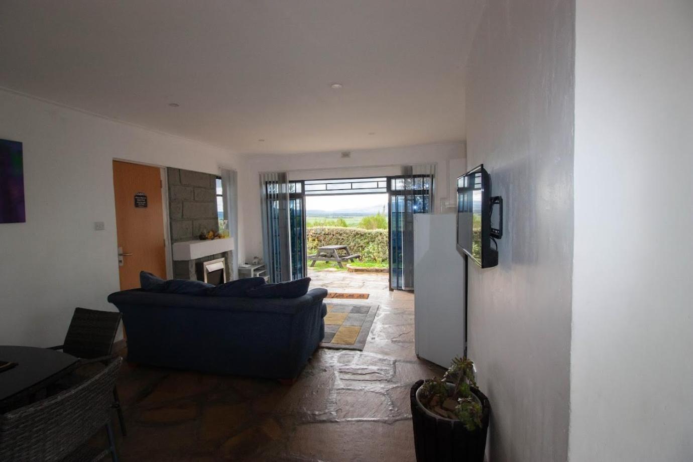 Homely Cottage Near Lake Naivasha, Elwai Visitor Centre Heni Village Exterior photo